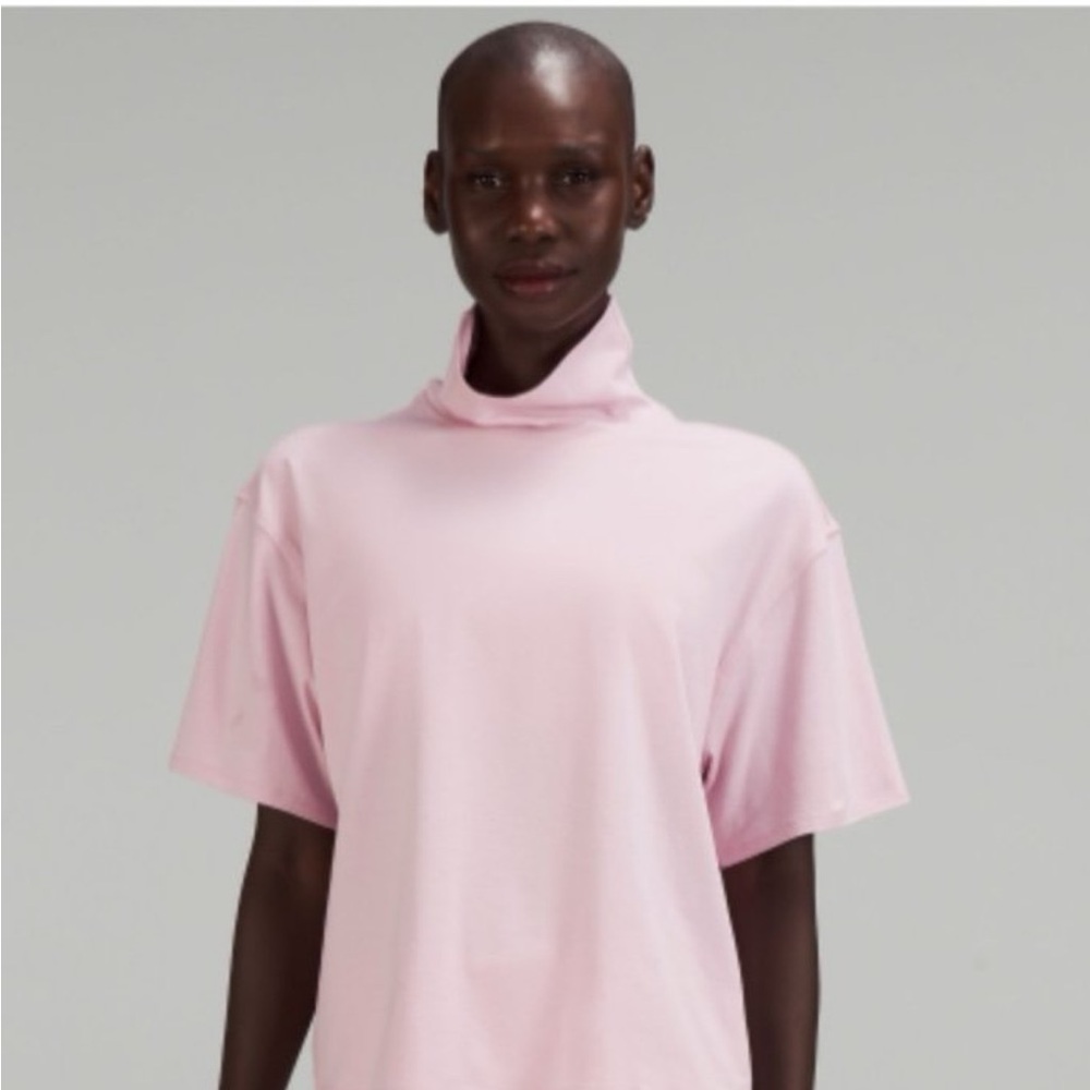 Lululemon Athletica Soft Pink Short Sleeve Tee